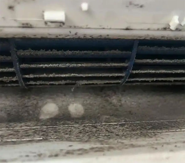 大庆市空调吹的风有股烧焦味是怎么回事